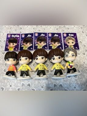 BTS Set Of 5 Figurines
